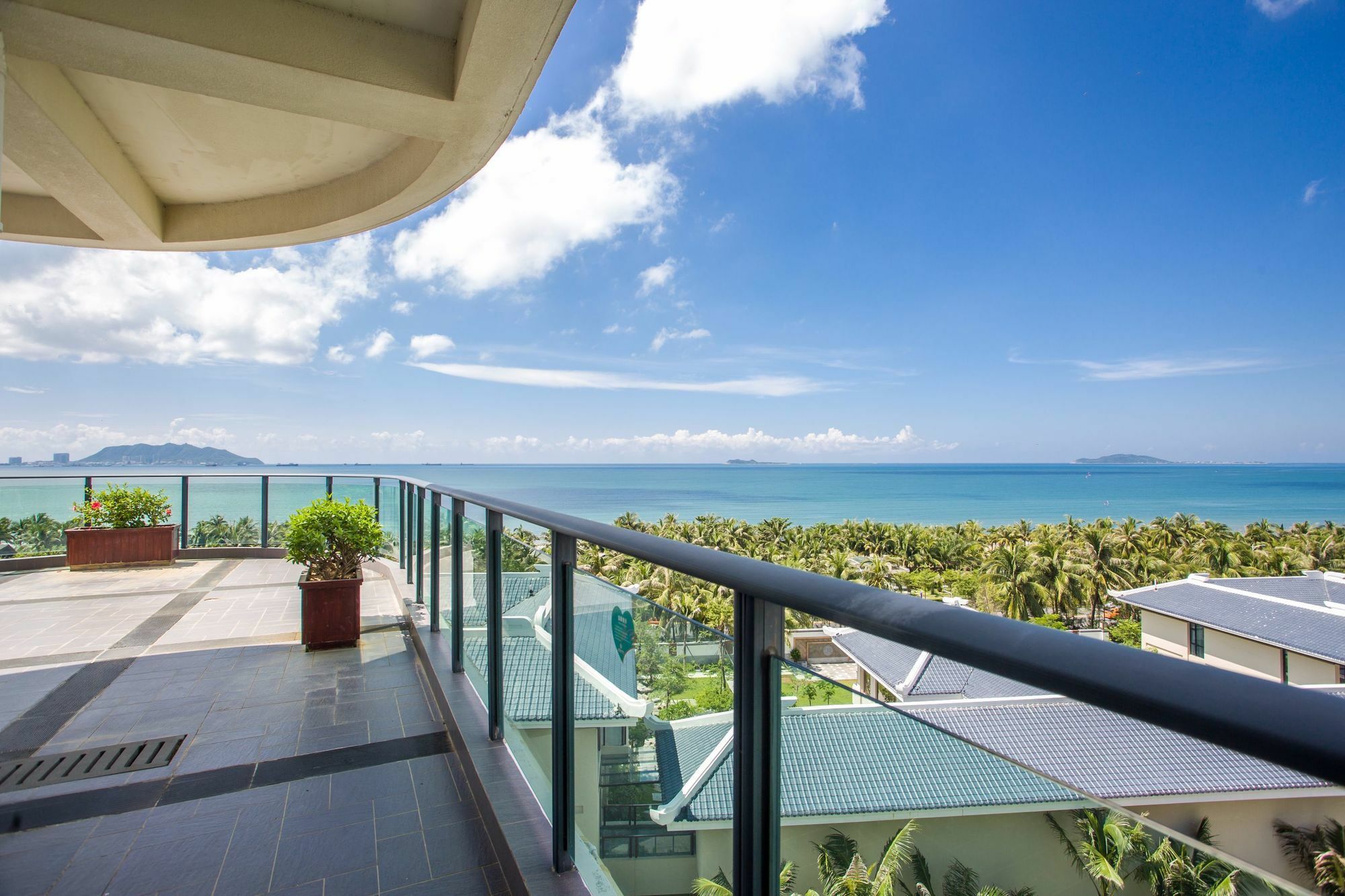 Sisuo Seaview Hotel Szanja Kültér fotó