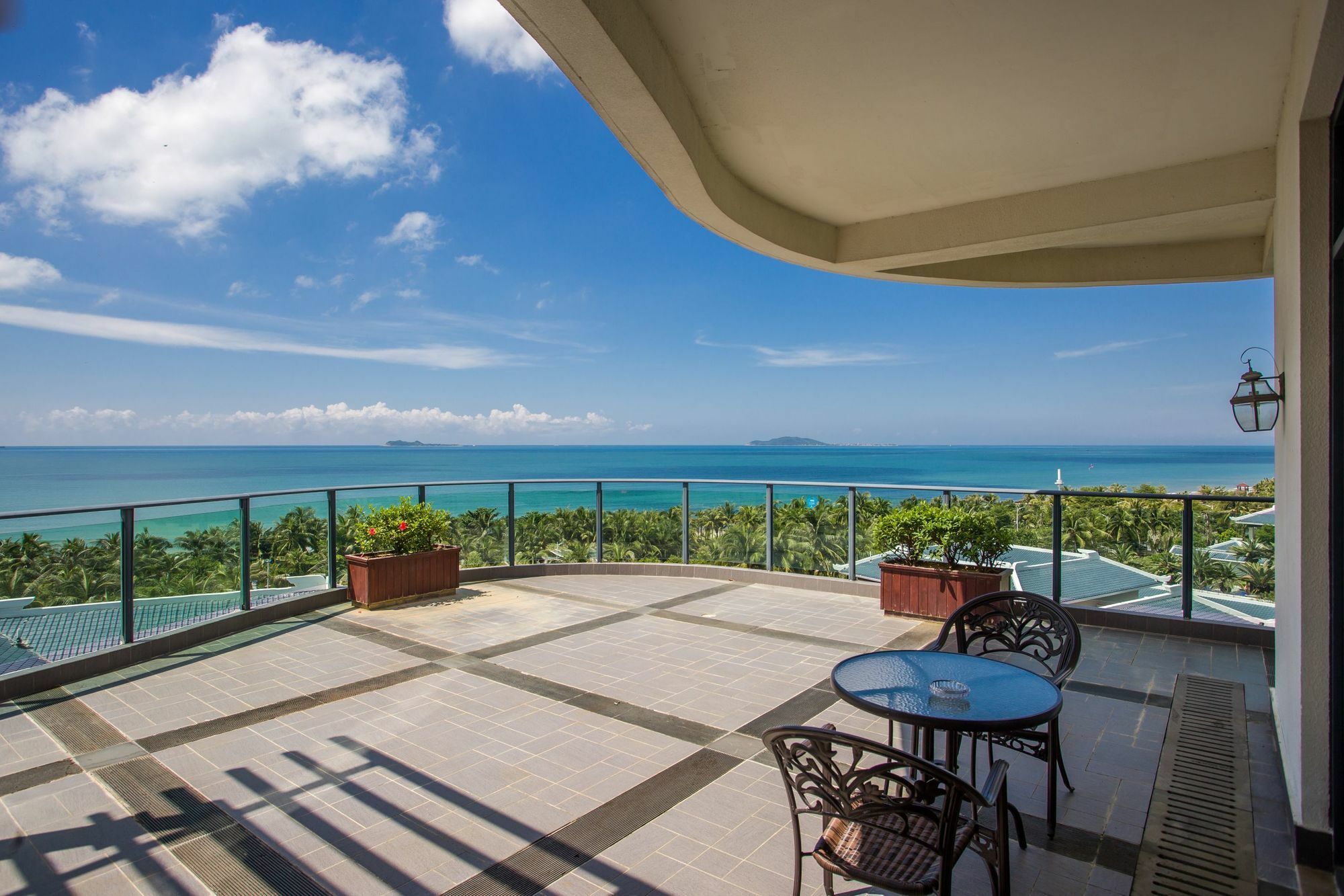 Sisuo Seaview Hotel Szanja Kültér fotó
